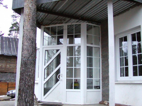 купити металопластикові двері в Одесі від компанії Віт-Ват