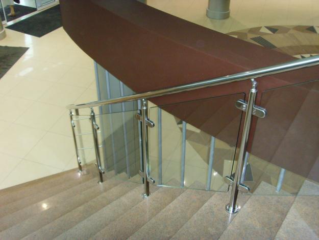Стеклянные ограждения для лестниц от Вит-Ват